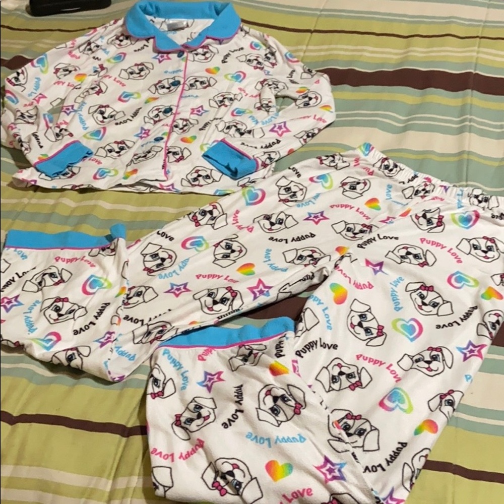 Girls Pajamas. GUC